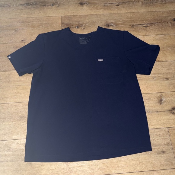 Figs Other - FIGS Leon Three Pocket Navy Scrub Top Men’s/Unisex size XL
